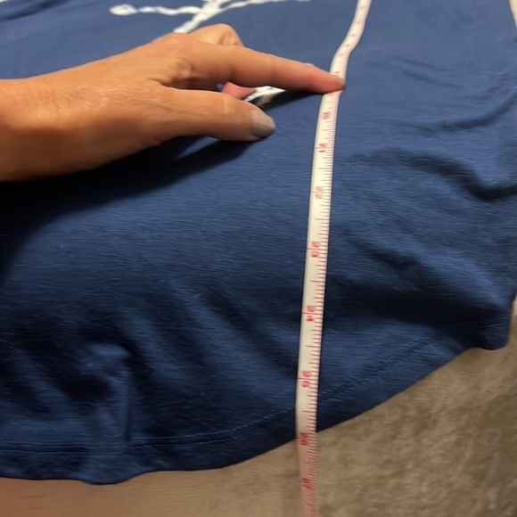 Blue tank top with anchor, longer front and back than sides - Picture 9 of 9